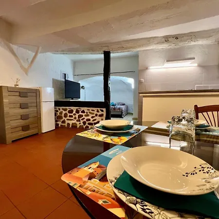 Studio-menton Vieille *